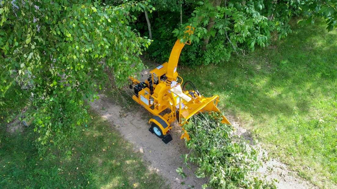 65XP - TOWABLE DISC STYLE HAND-FED CHIPPER - Coleman Tractor Company
