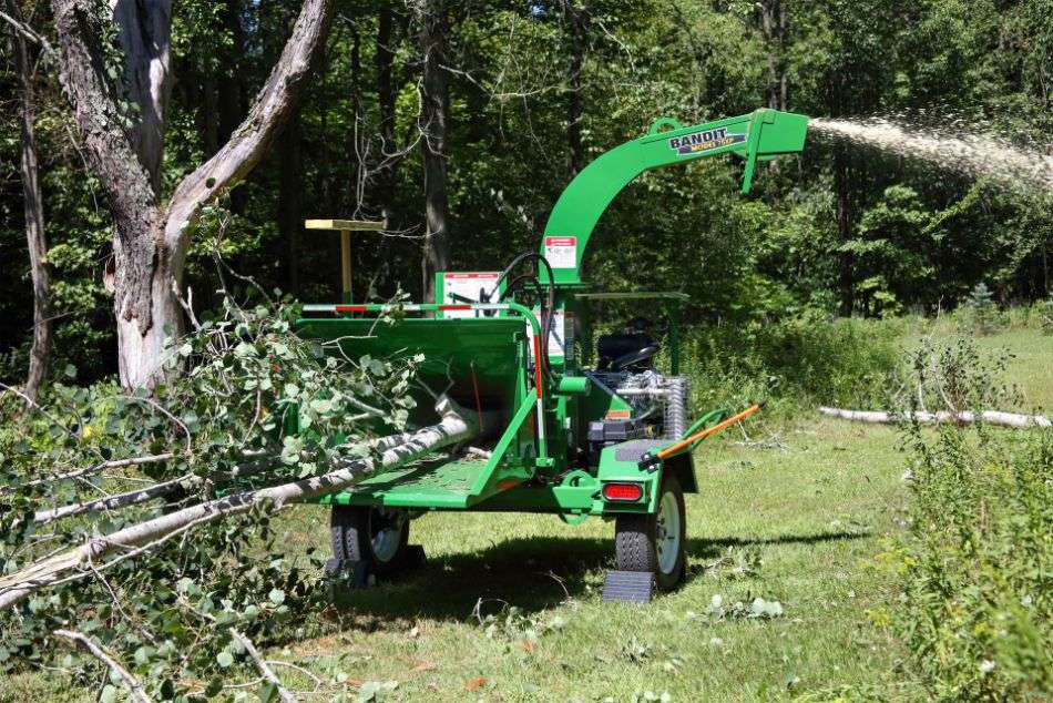65XP - TOWABLE DISC STYLE HAND-FED CHIPPER - Coleman Tractor Company