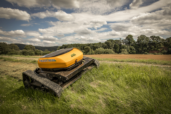 TRAXX RC 28 - Belkorp Ag - John Deere - California